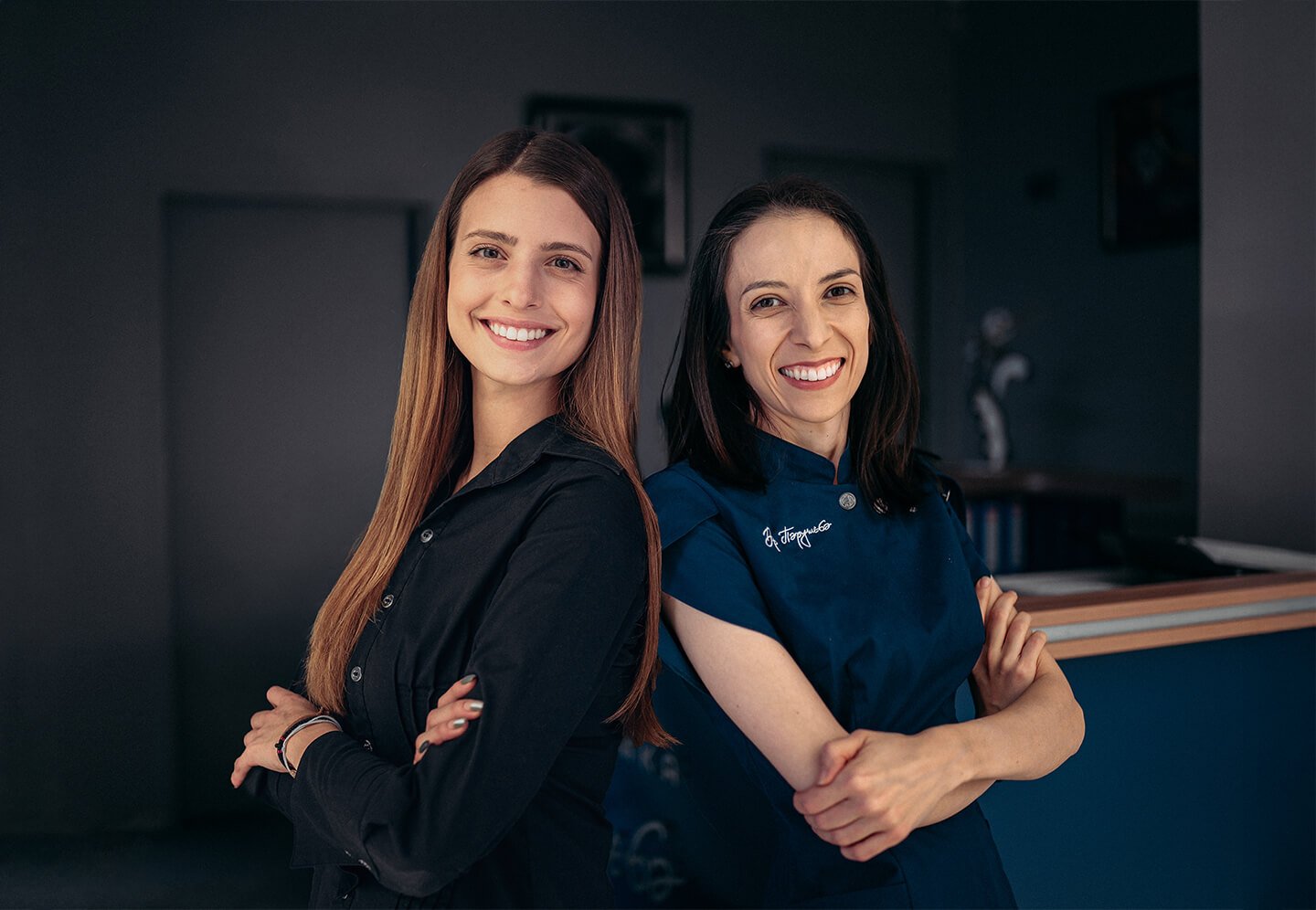 home-photo-team_wide